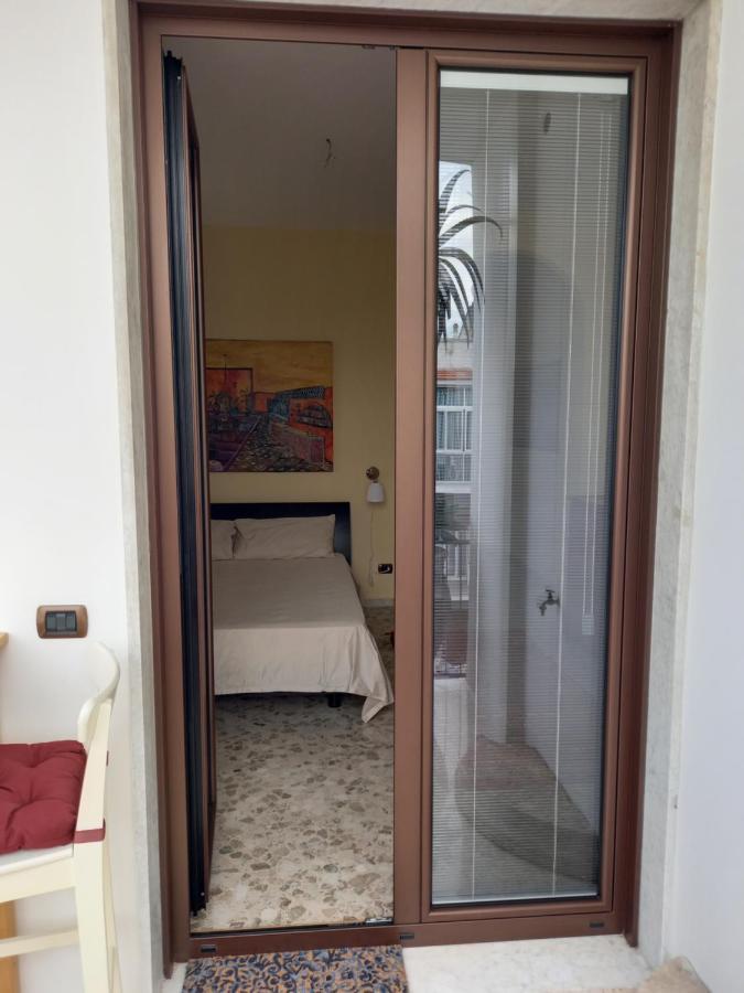 Confortevole Bari Exteriör bild