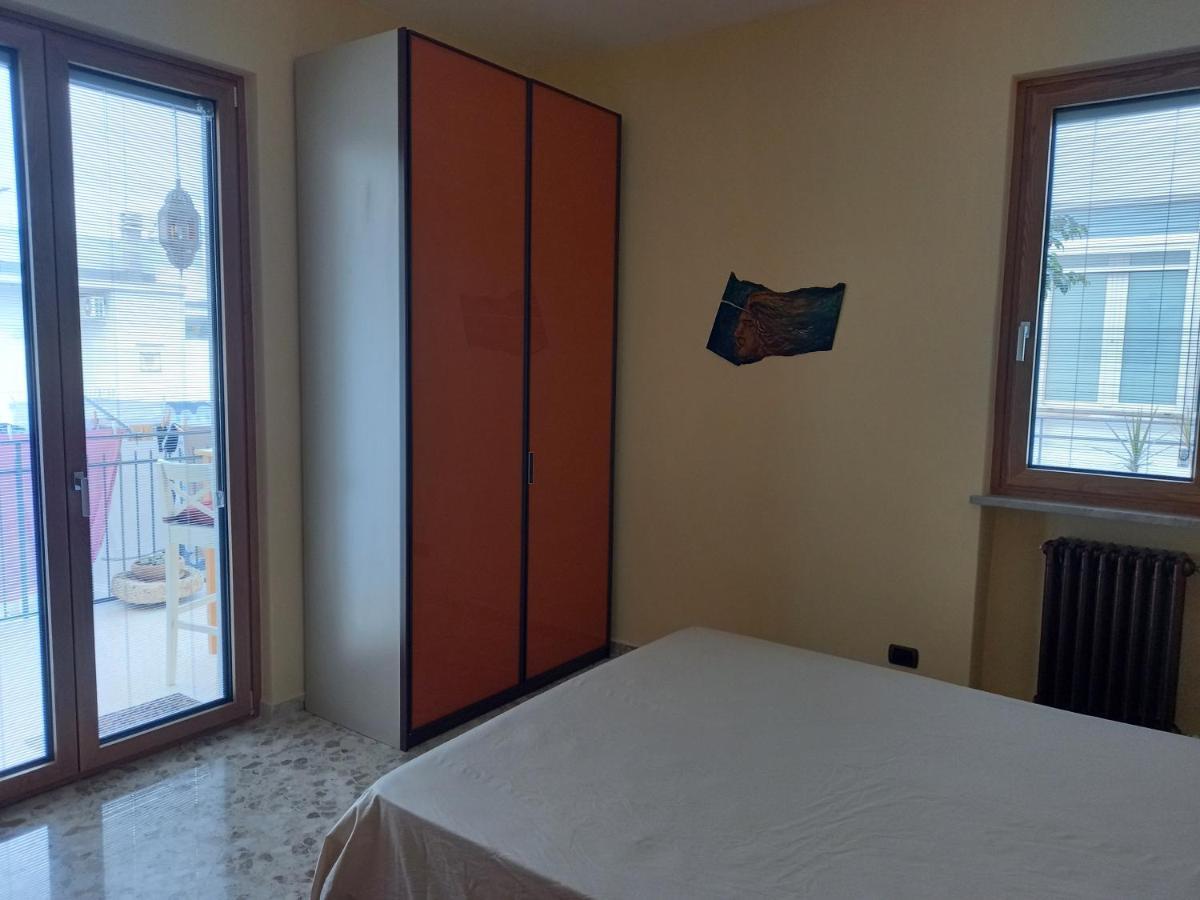 Confortevole Bari Exteriör bild